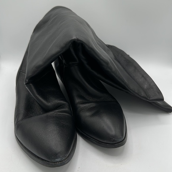 Vintage black leather Peter Pan boots, size 6M - Picture 3 of 6